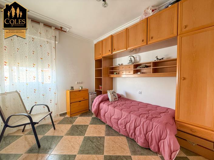 Image No.17-4 Bed Apartment for sale