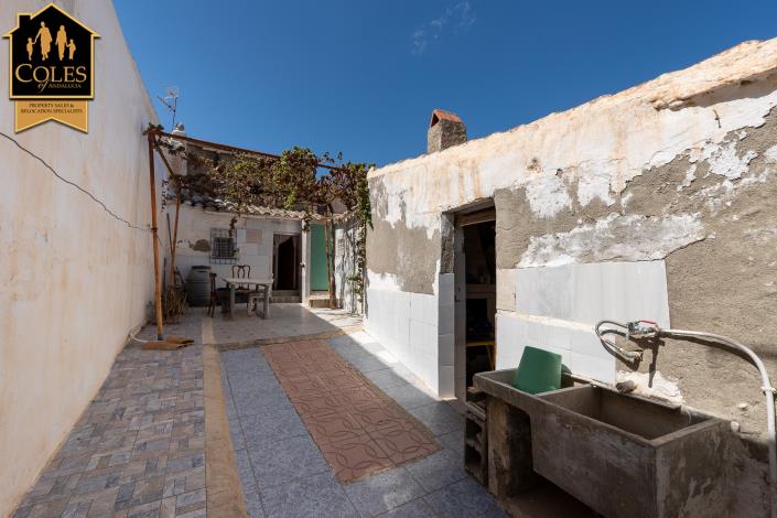 Image No.7-4 Bed Townhouse for sale