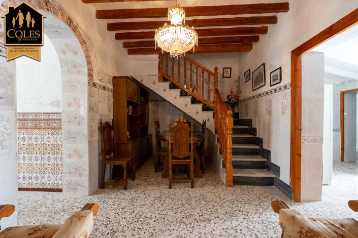 Image No.18-4 Bed Townhouse for sale