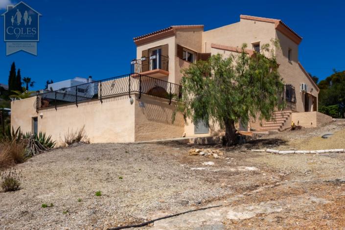 Image No.39-4 Bed Villa / Detached for sale