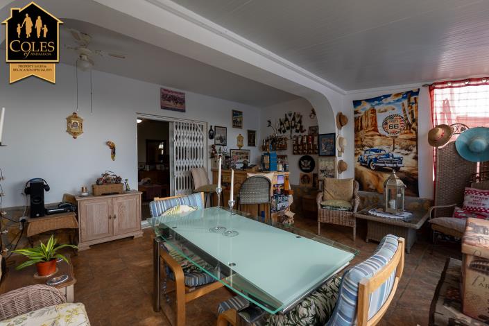 Image No.25-2 Bed Villa / Detached for sale