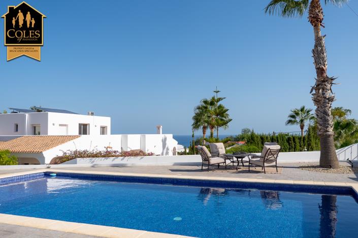 Image No.4-4 Bed Villa / Detached for sale