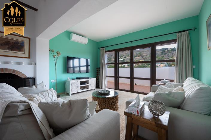 Image No.14-4 Bed Villa / Detached for sale