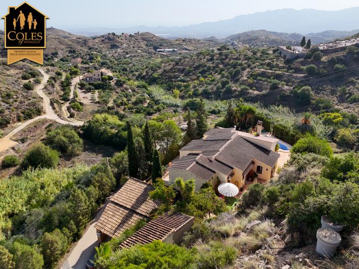 Image No.3-4 Bed Villa / Detached for sale