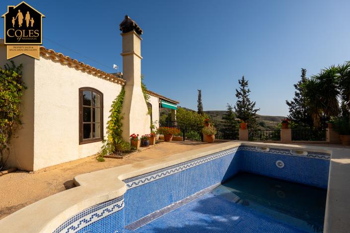 Image No.6-4 Bed Villa / Detached for sale