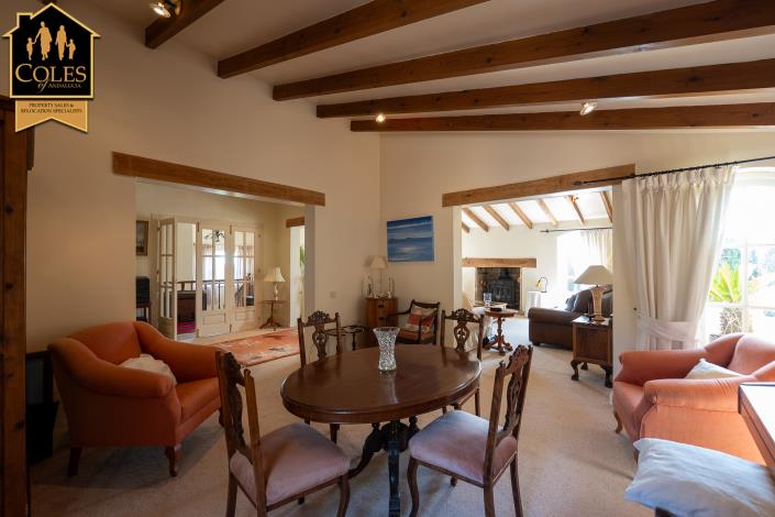 Image No.16-4 Bed Villa / Detached for sale