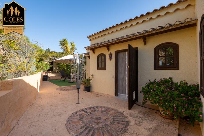 Image No.32-4 Bed Villa / Detached for sale