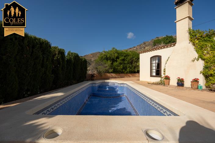 Image No.40-4 Bed Villa / Detached for sale