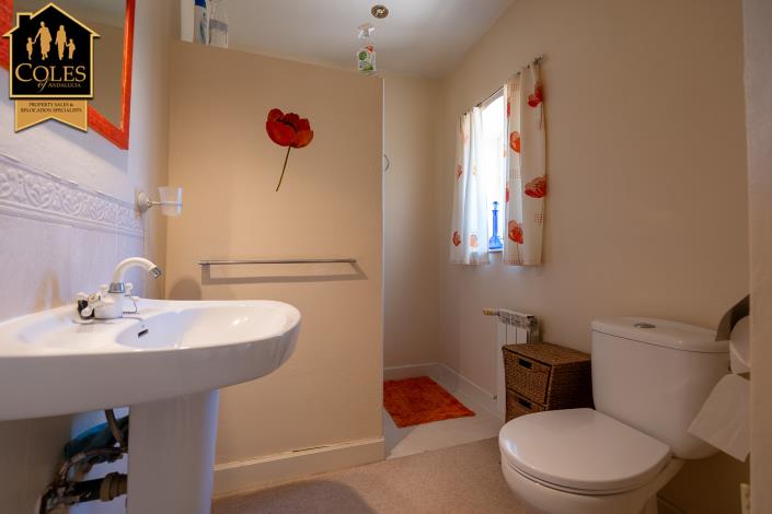 Image No.50-4 Bed Villa / Detached for sale