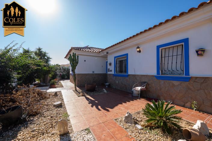 Image No.7-3 Bed Villa / Detached for sale