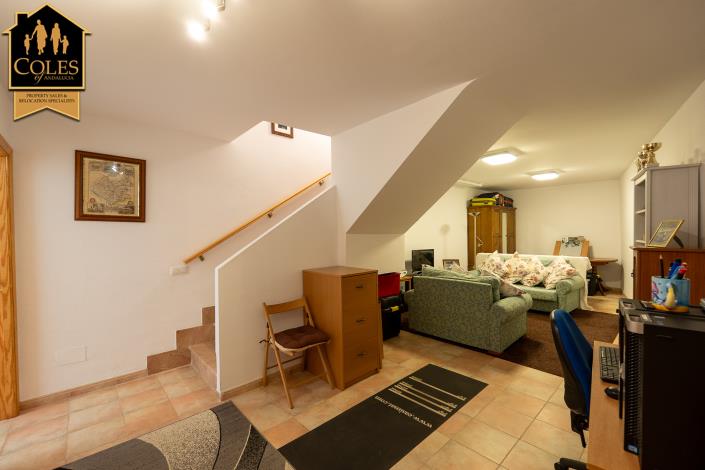 Image No.19-3 Bed Townhouse for sale