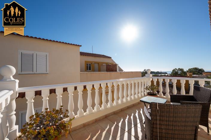 Image No.32-3 Bed Townhouse for sale