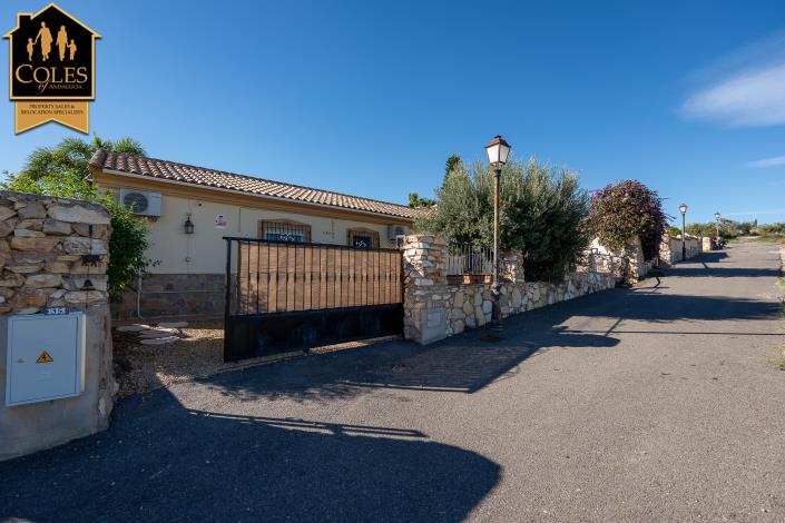 Image No.46-4 Bed Villa / Detached for sale