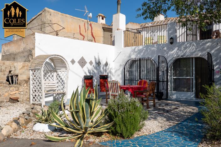 Image No.7-2 Bed Village House for sale