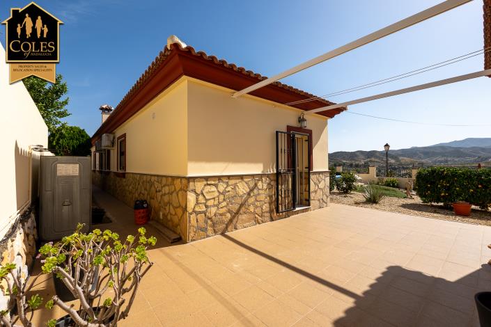 Image No.39-4 Bed Villa / Detached for sale