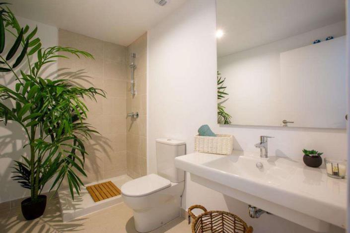 Image No.20-3 Bed Apartment for sale