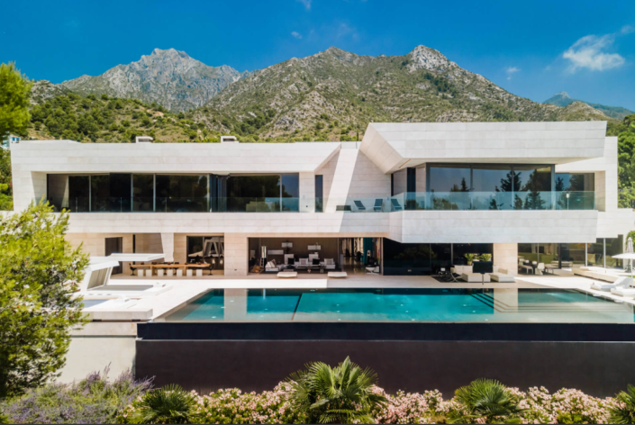 Image No.3-8 Bed House/Villa for sale