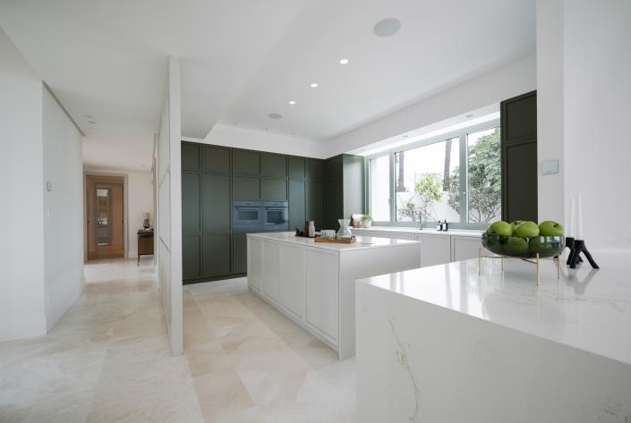 Image No.18-7 Bed Villa / Detached for sale