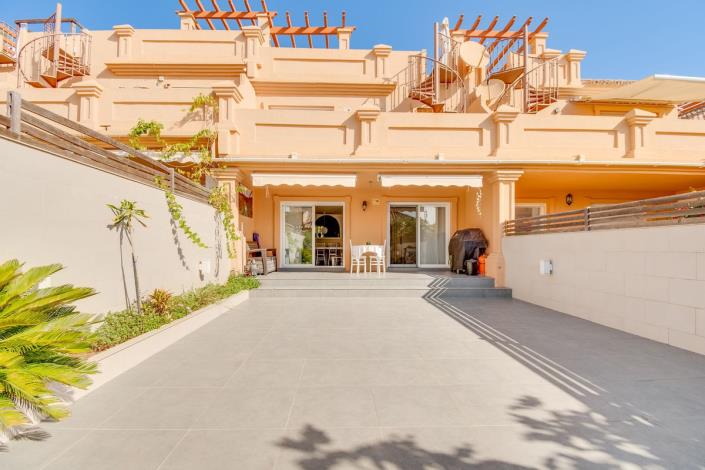 Image No.2-3 Bed Townhouse for sale