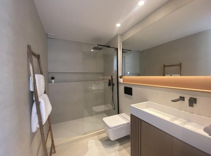 Image No.10-3 Bed Apartment for sale