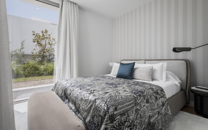 Image No.10-4 Bed Villa / Detached for sale