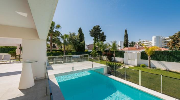 Image No.2-5 Bed Villa / Detached for sale