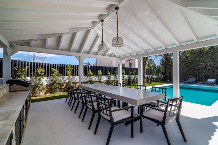 Image No.25-8 Bed Villa / Detached for sale