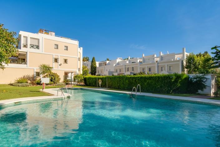 Image No.5-4 Bed Townhouse for sale