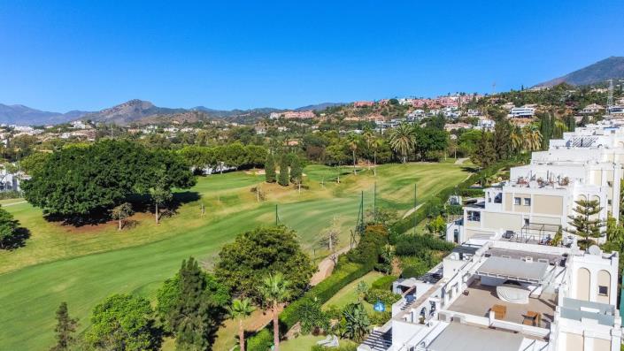 Image No.11-4 Bed Townhouse for sale