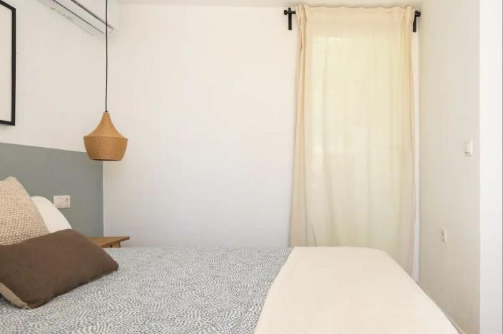 Image No.6-4 Bed Villa / Detached for sale