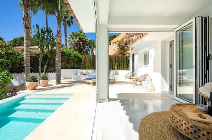 Image No.3-4 Bed Villa / Detached for sale