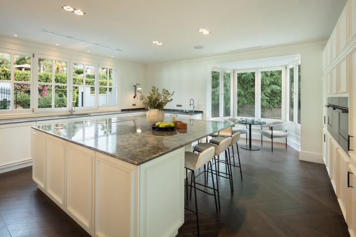 Image No.2-6 Bed Villa / Detached for sale