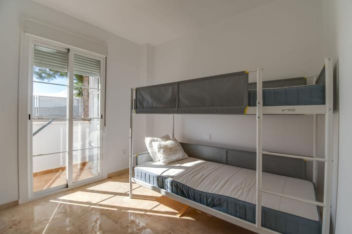 Image No.13-3 Bed Apartment for sale