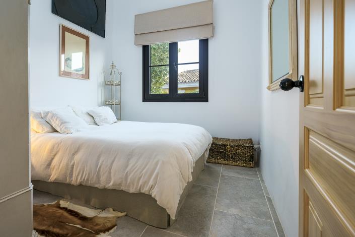 Image No.28-7 Bed Villa / Detached for sale