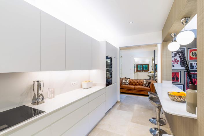 Image No.12-4 Bed Villa / Detached for sale