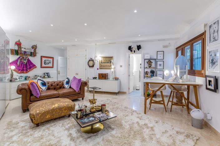 Image No.22-4 Bed Villa / Detached for sale