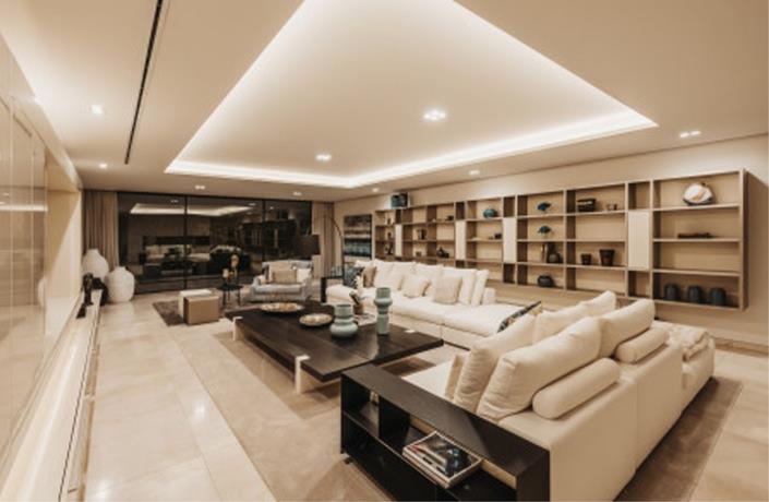 Image No.13-6 Bed Villa / Detached for sale