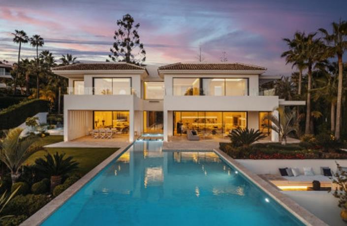 Image No.14-6 Bed Villa / Detached for sale