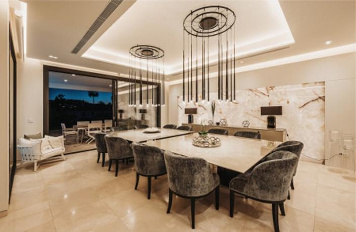 Image No.61-6 Bed Villa / Detached for sale