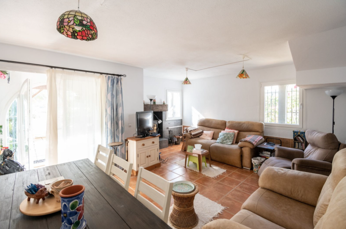 Image No.13-4 Bed Townhouse for sale