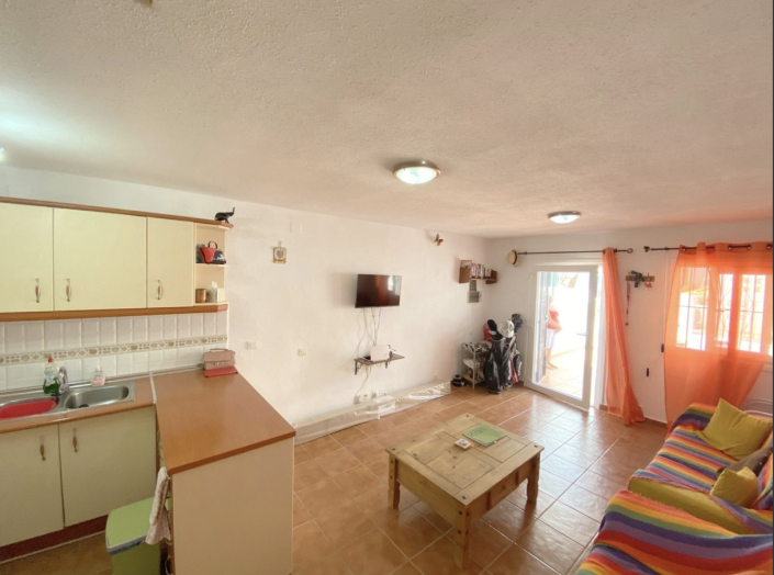 Image No.12-2 Bed Townhouse for sale