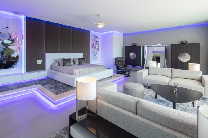 Image No.14-5 Bed Villa for sale