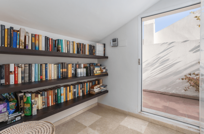 Image No.13-3 Bed Townhouse for sale