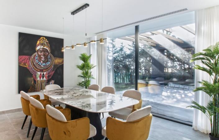 Image No.12-4 Bed Villa / Detached for sale