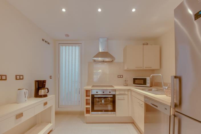 Image No.8-2 Bed Apartment for sale