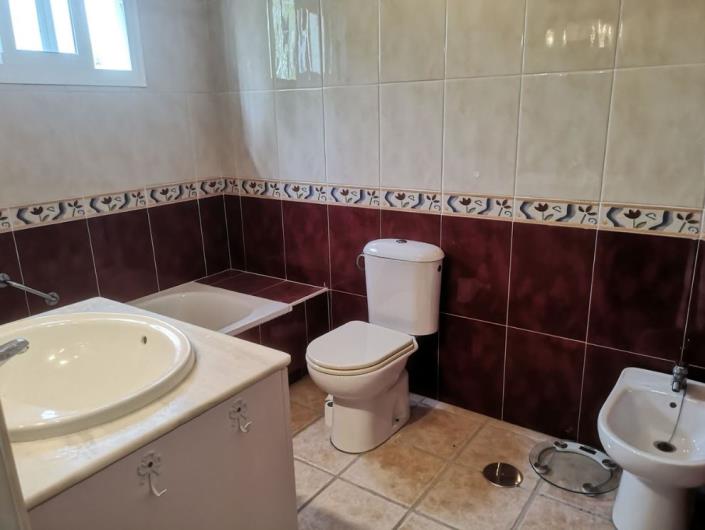 Image No.14-4 Bed Villa / Detached for sale