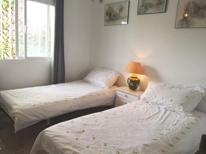 Image No.11-4 Bed Villa / Detached for sale