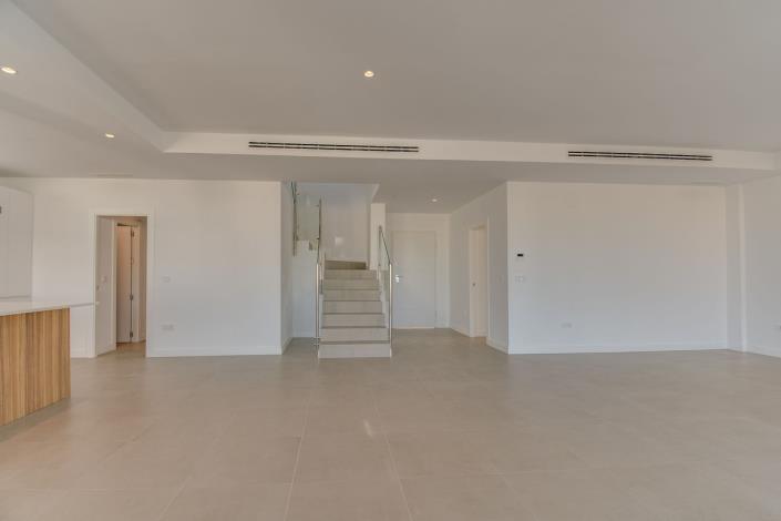 Image No.39-4 Bed Villa for sale