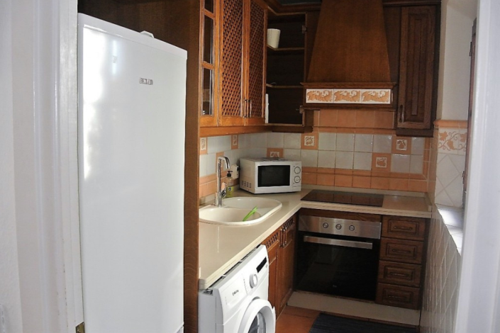 Image No.9-2 Bed Townhouse for sale