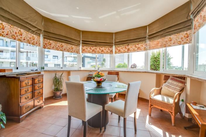 Image No.6-3 Bed Duplex for sale